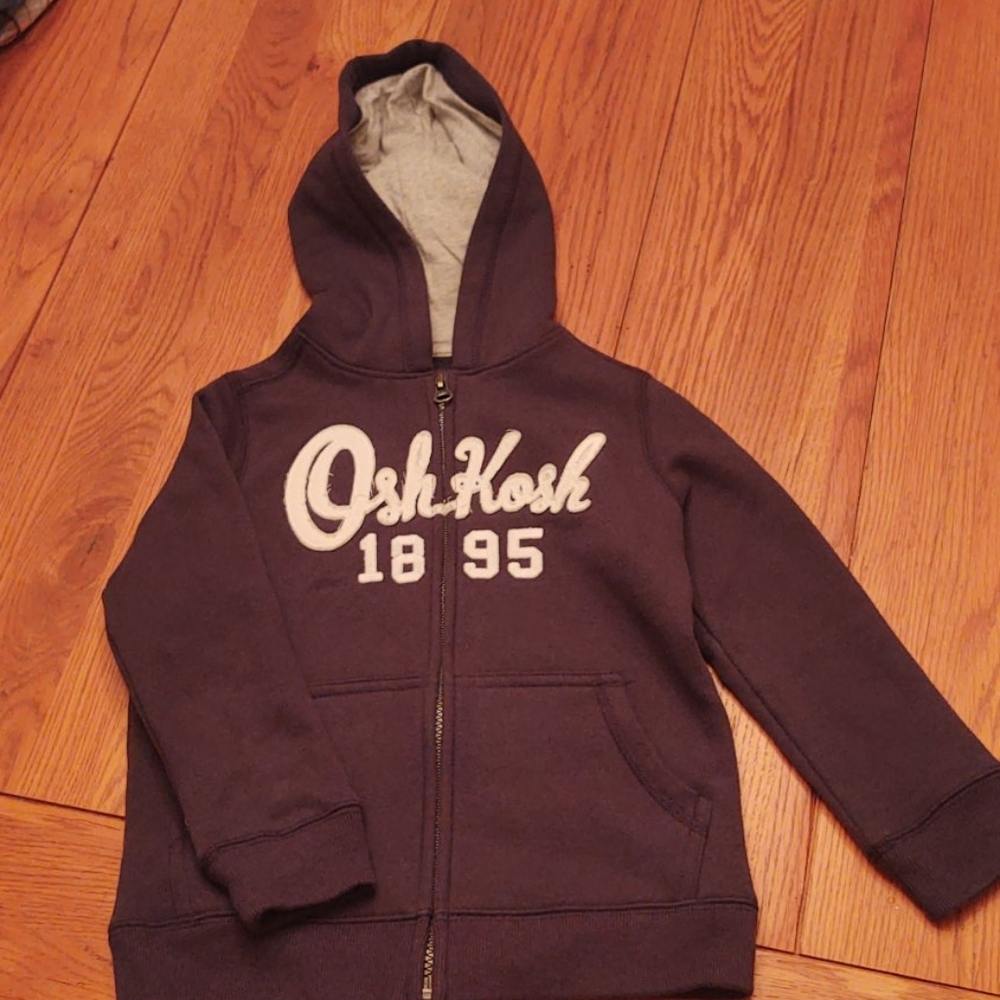 Little boys Oshkosh Navy hoodie. Size 4T.